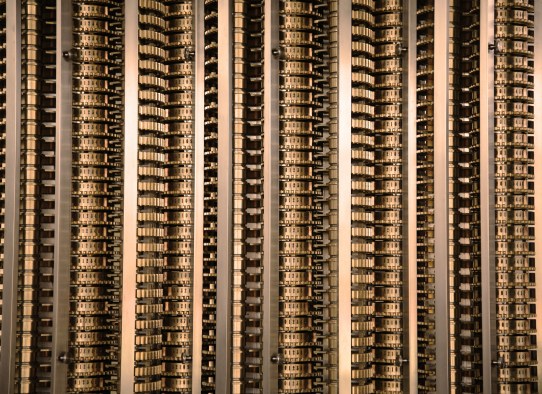 Babbage_Difference_Engine_(Counter_detail_-_front_side)